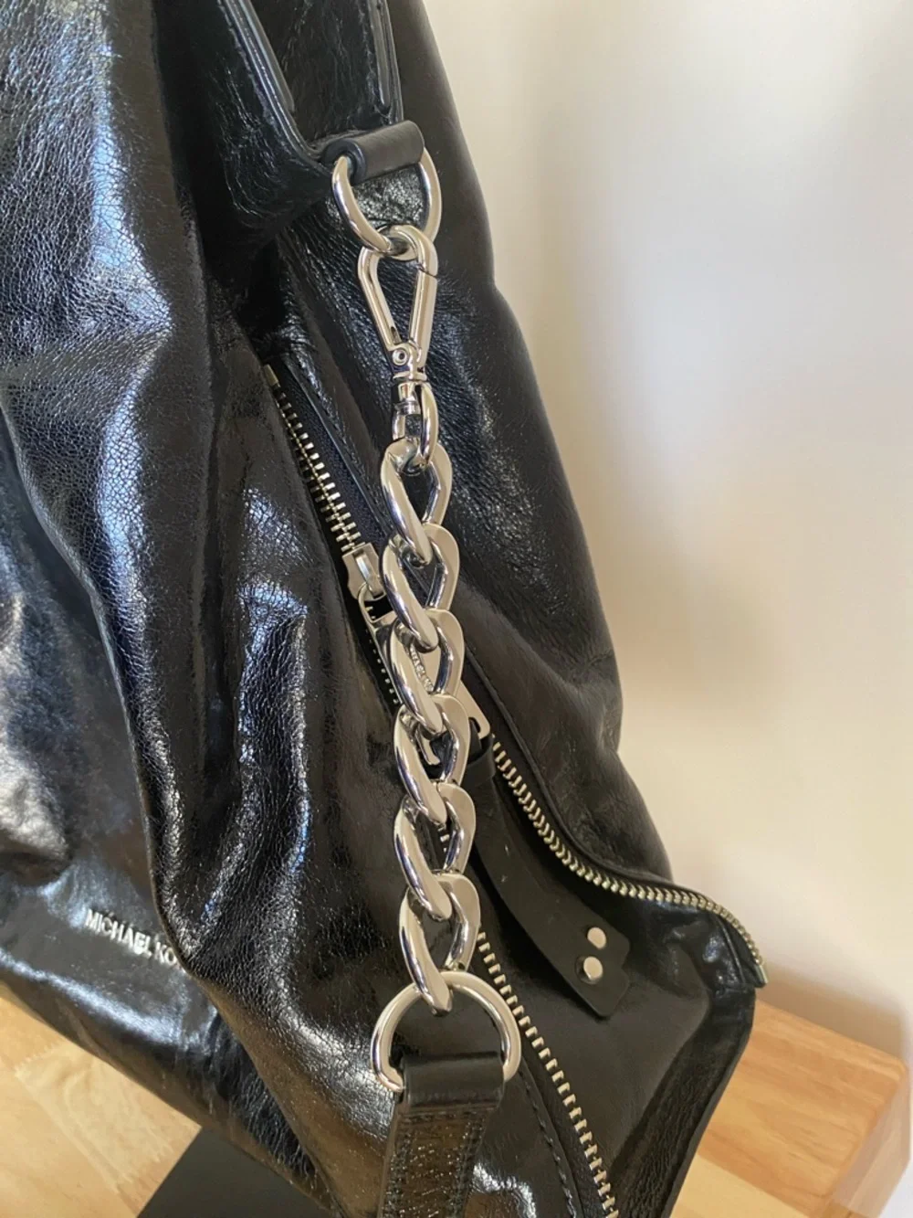 Michael Kors Devon Black Leather Shoulder Bag with Silver Chain Detail - Picture 12 of 12